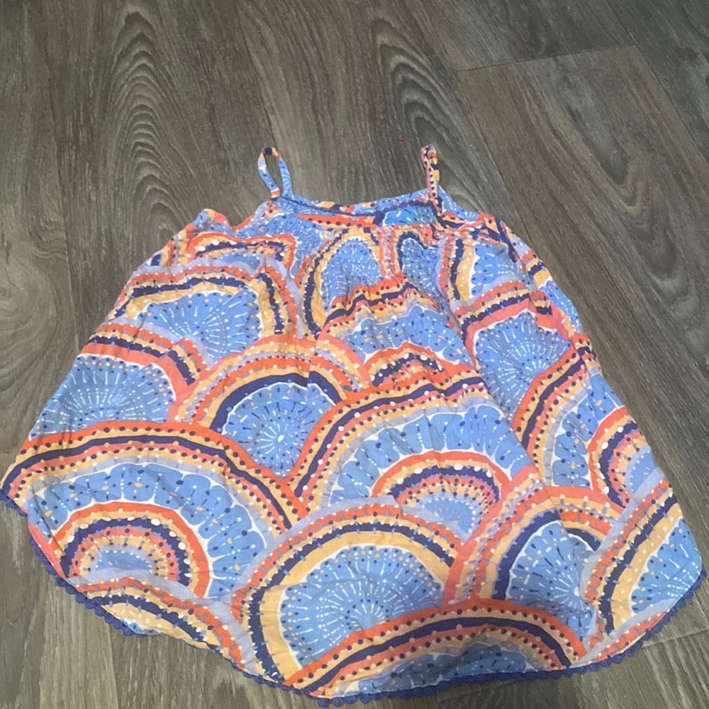 Cute shirt to wear over the summer.